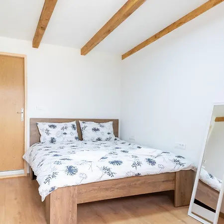 Apartament Rubik *
